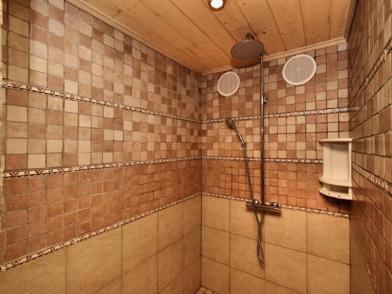 Luxurious Holiday Home with Jacuzzi&Sauna in Houffalize Filly Esterno foto